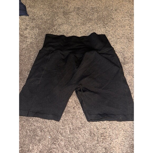 Vs pink active shorts - Picture 3 of 5